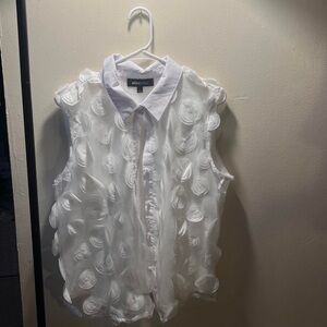 Alice Blue White Floral Sleeveless Blouse